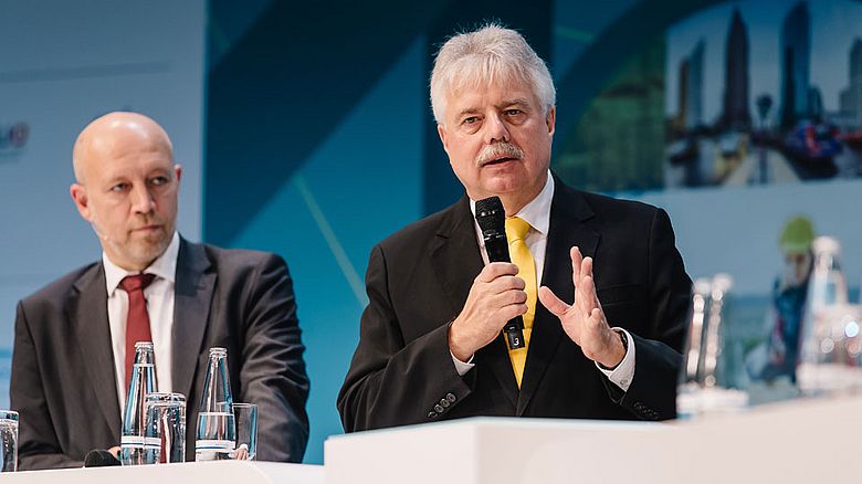 Dr. Andreas Mattner (ZIA) auf dem Podium des dena-Energiewende-Kongresses 2019